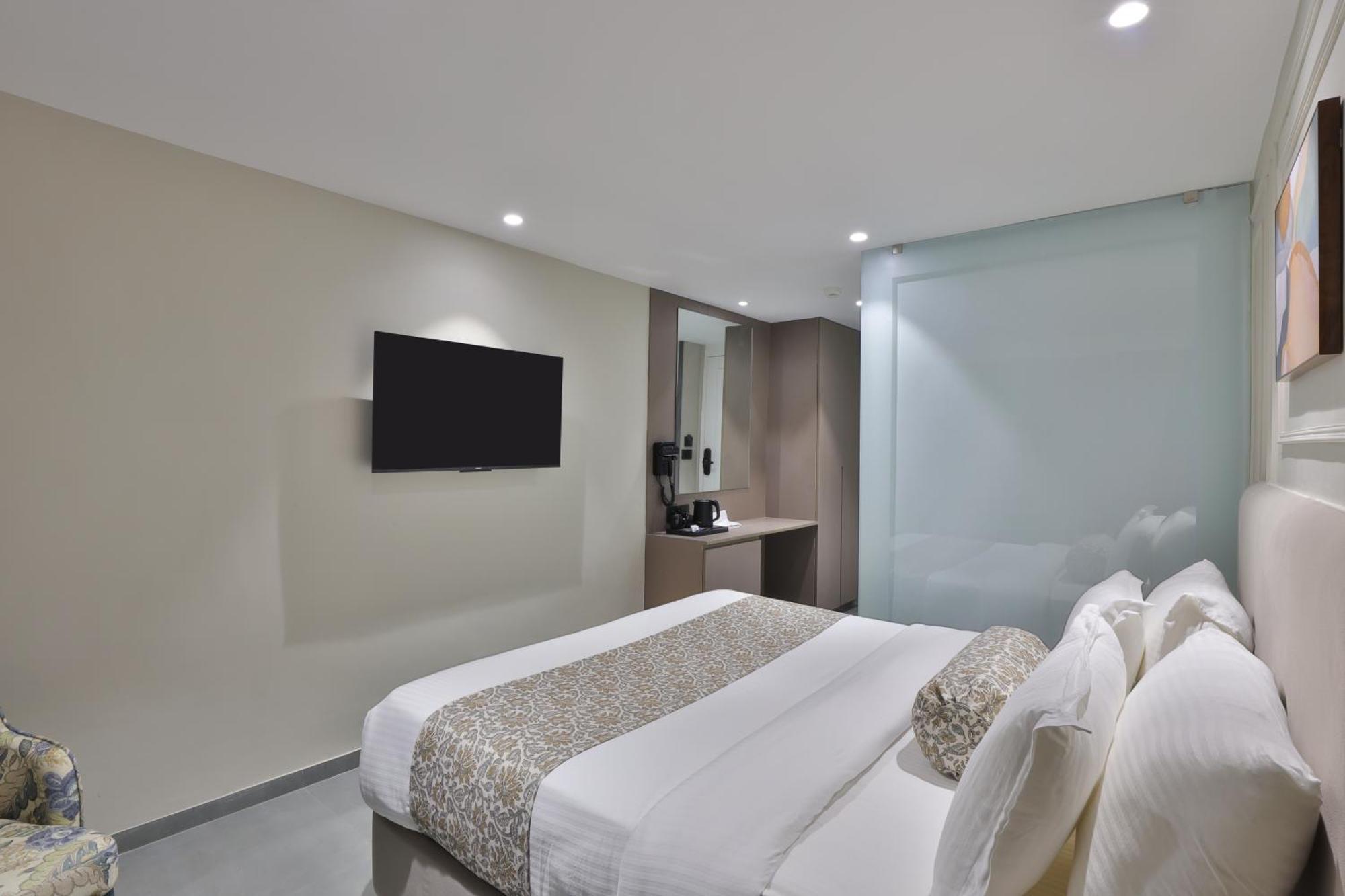 אחמדאבאד Hotel The Grand Suites מראה חיצוני תמונה