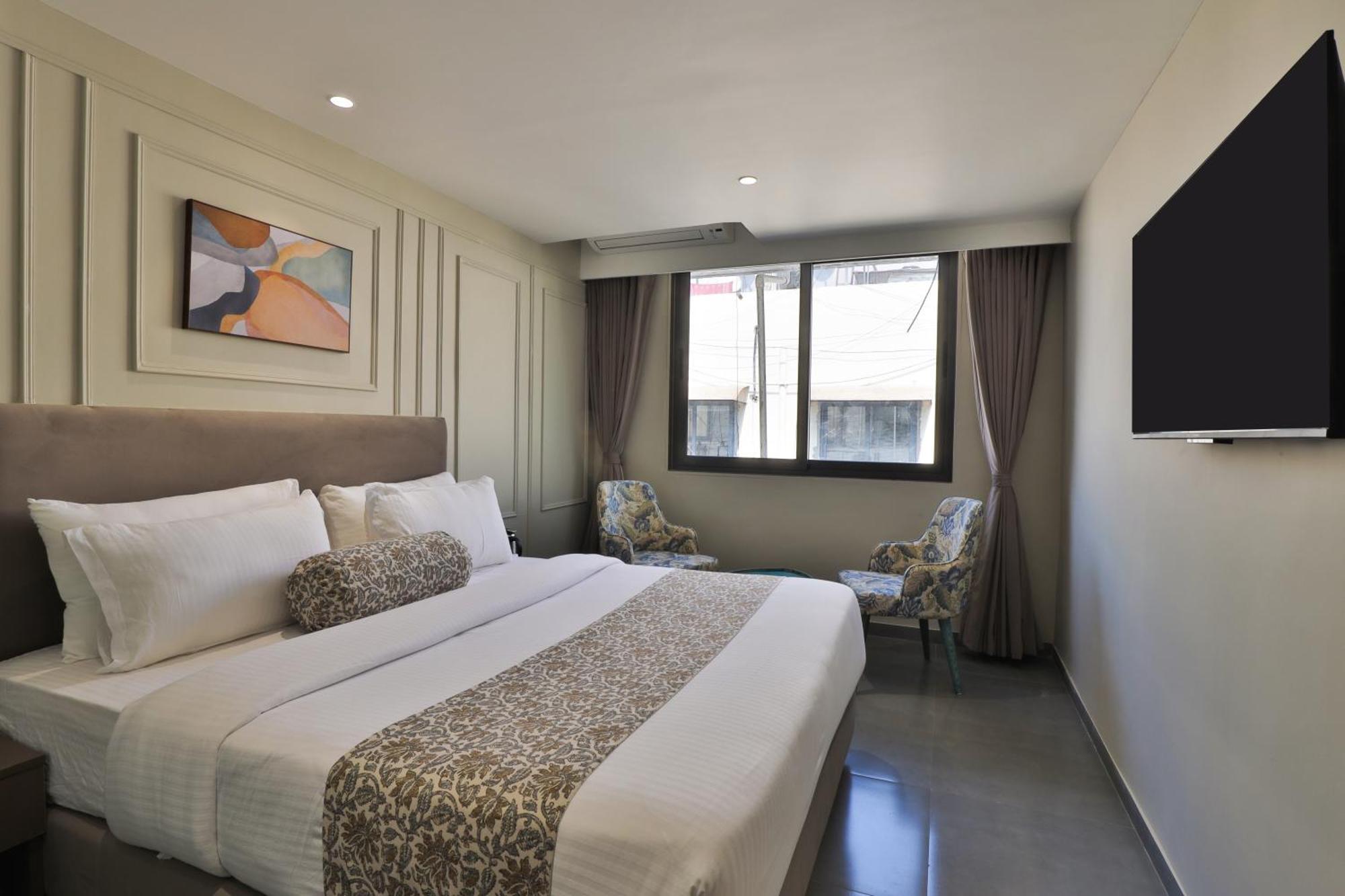 אחמדאבאד Hotel The Grand Suites מראה חיצוני תמונה